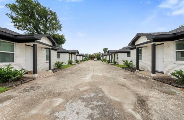 4116 Linn Street C, Houston, TX 77026