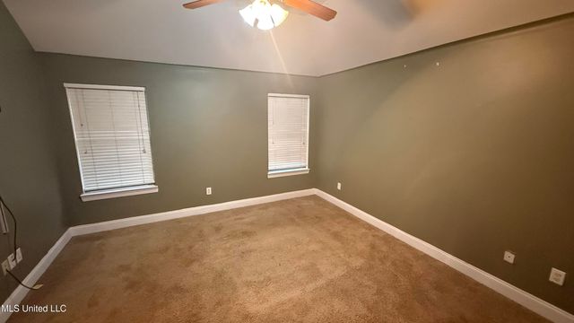 13 S Bridle Bend, Hattiesburg, MS 39402