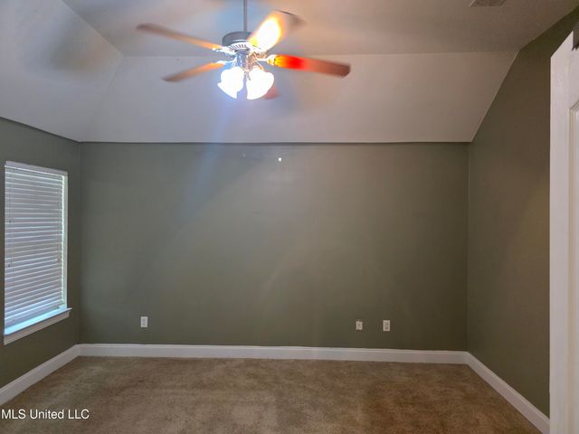 13 S Bridle Bend, Hattiesburg, MS 39402
