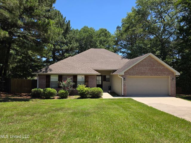 13 S Bridle Bend, Hattiesburg, MS 39402