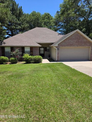 13 S Bridle Bend, Hattiesburg, MS 39402