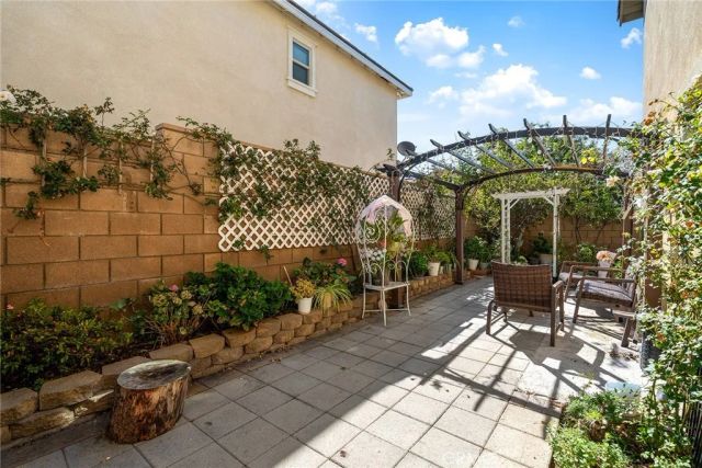 16817 Morning Dew Lane, Fontana, CA 92336