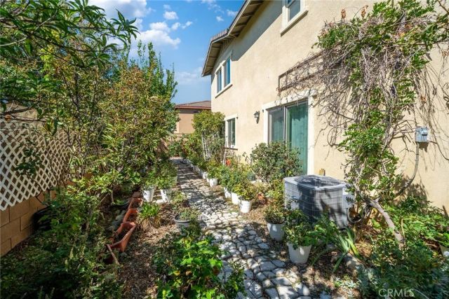 16817 Morning Dew Lane, Fontana, CA 92336