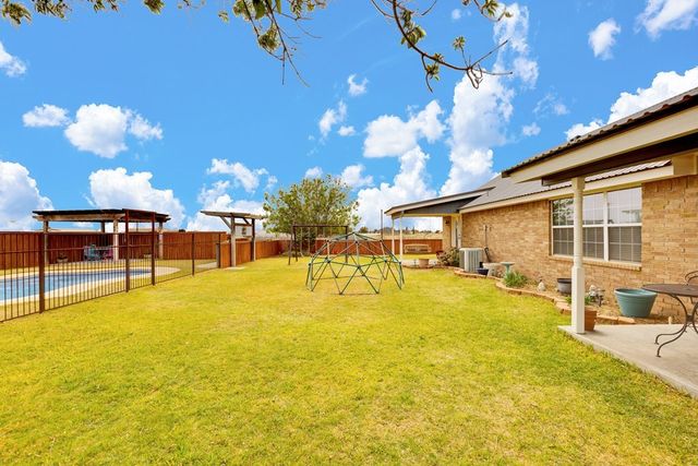 16410 N Western Ave, Gardendale, TX 79758