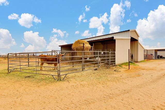 16410 N Western Ave, Gardendale, TX 79758