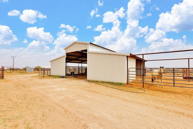 16410 N Western Ave, Gardendale, TX 79758