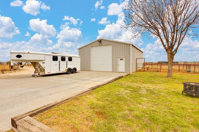 16410 N Western Ave, Gardendale, TX 79758