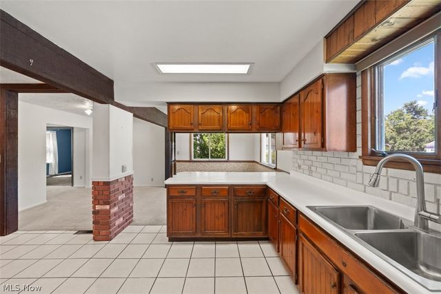 2323 13th Street, Cuyahoga Falls, OH 44223
