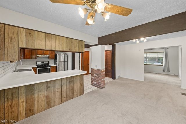 2323 13th Street, Cuyahoga Falls, OH 44223
