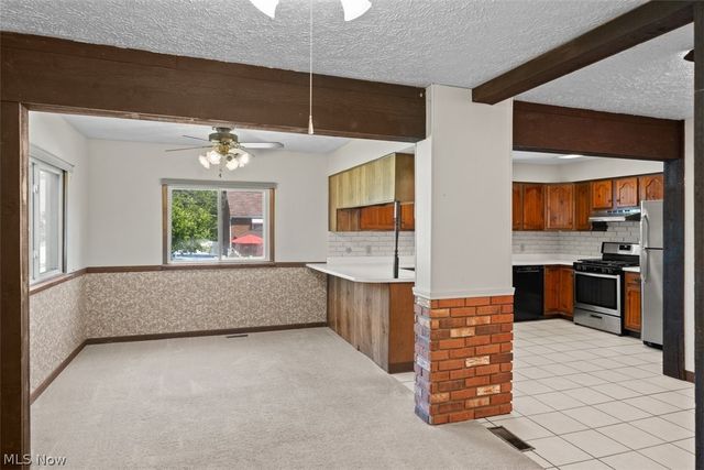 2323 13th Street, Cuyahoga Falls, OH 44223