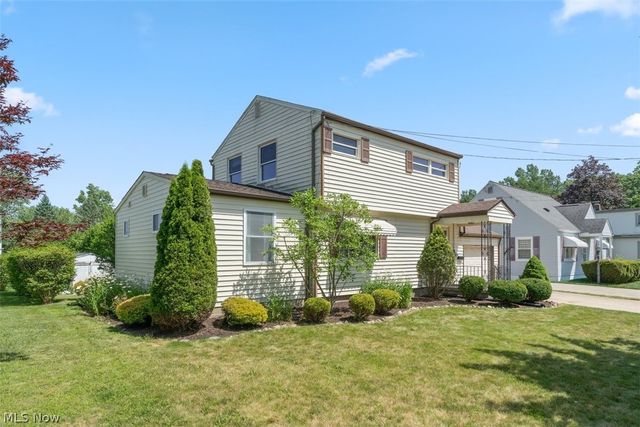 2323 13th Street, Cuyahoga Falls, OH 44223