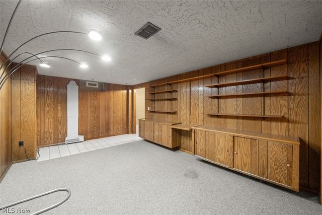 2323 13th Street, Cuyahoga Falls, OH 44223