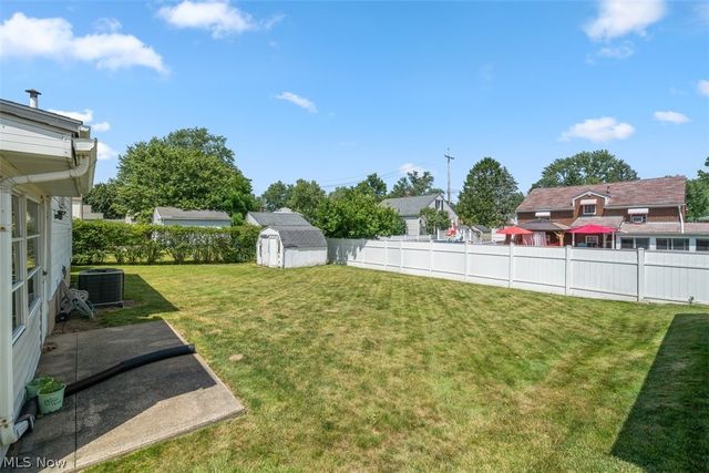 2323 13th Street, Cuyahoga Falls, OH 44223