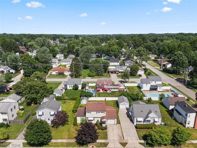 2323 13th Street, Cuyahoga Falls, OH 44223