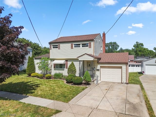 2323 13th Street, Cuyahoga Falls, OH 44223