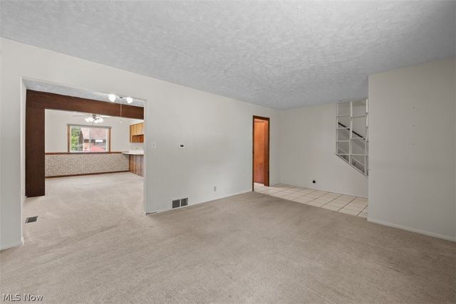 2323 13th Street, Cuyahoga Falls, OH 44223