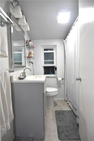 3209 Eisenhower Dr, White Oak, PA 15131