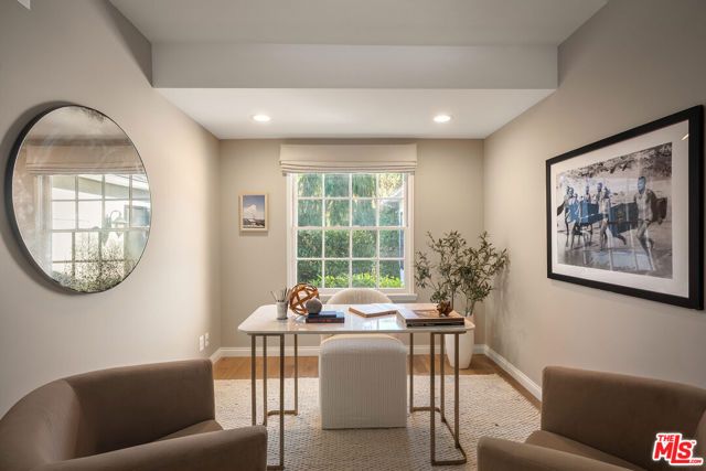 642 Warner Avenue, Los Angeles, CA 90024