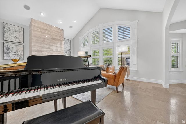 8230 DEER RUN WAY, South Weber, UT 84405