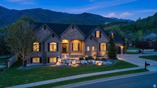 8230 DEER RUN WAY, South Weber, UT 84405