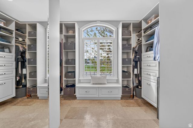 8230 DEER RUN WAY, South Weber, UT 84405