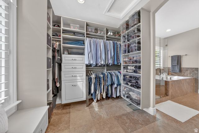 8230 DEER RUN WAY, South Weber, UT 84405