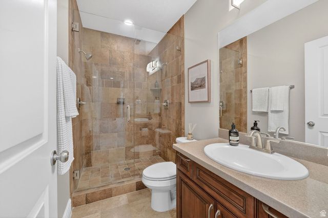 8230 DEER RUN WAY, South Weber, UT 84405