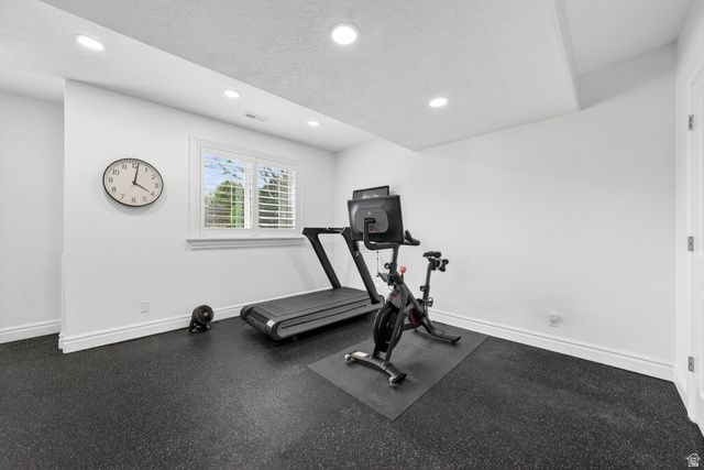 8230 DEER RUN WAY, South Weber, UT 84405