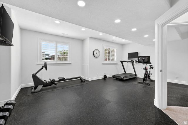 8230 DEER RUN WAY, South Weber, UT 84405