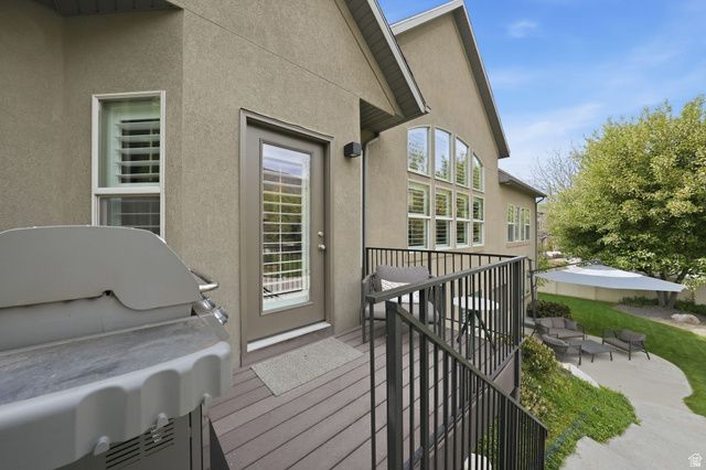 8230 DEER RUN WAY, South Weber, UT 84405