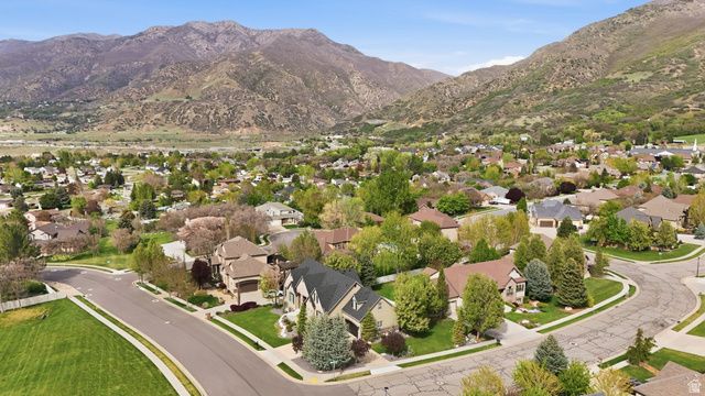 8230 DEER RUN WAY, South Weber, UT 84405