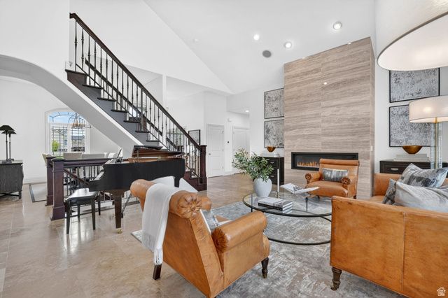 8230 DEER RUN WAY, South Weber, UT 84405