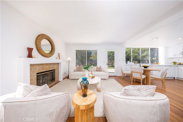 2112 Mammoth, Corona, CA 92879