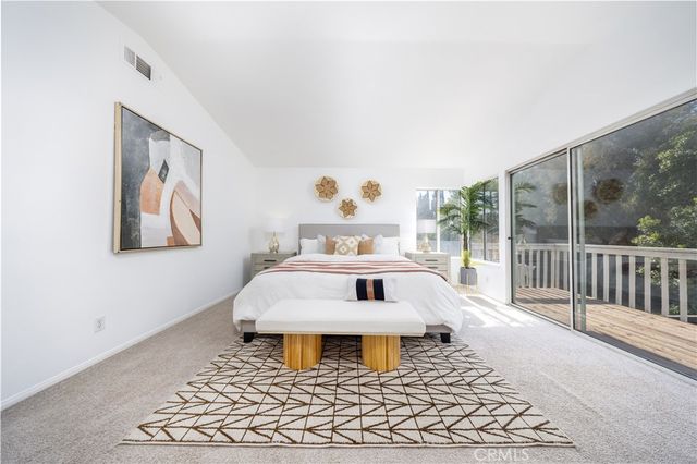 2112 Mammoth, Corona, CA 92879