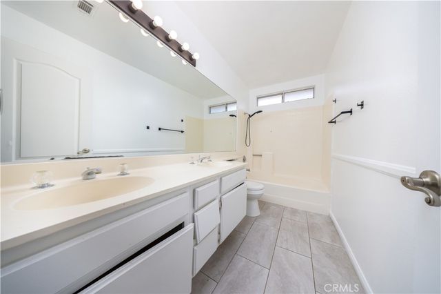 2112 Mammoth, Corona, CA 92879