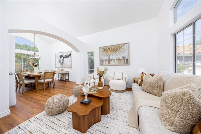 2112 Mammoth, Corona, CA 92879