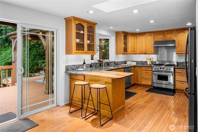7421 181st Place SW, Edmonds, WA 98026
