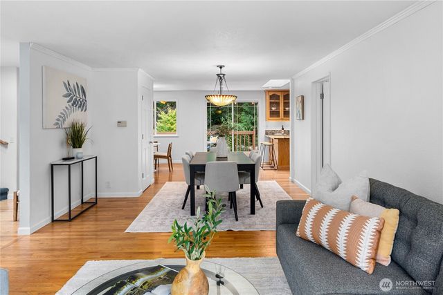 7421 181st Place SW, Edmonds, WA 98026