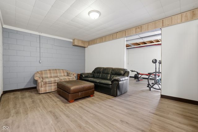 6831 W County Road 240 NW, Greensburg, IN 47240