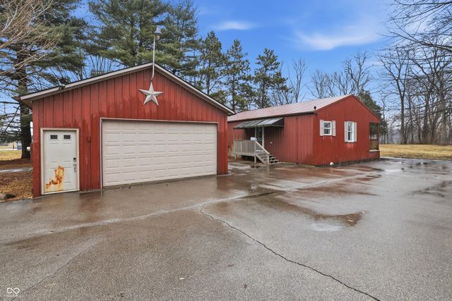 6831 W County Road 240 NW, Greensburg, IN 47240