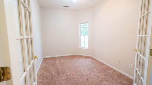 990 Mistflower Lane, Florence, KY 41042