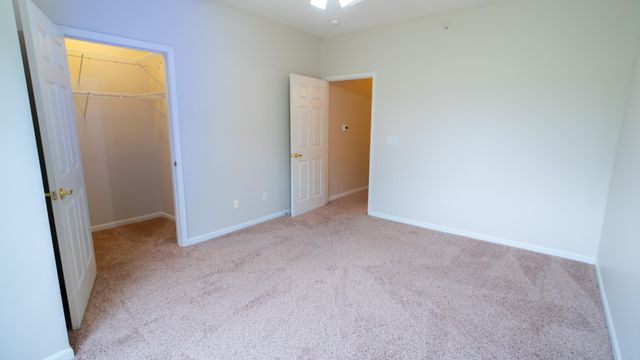 990 Mistflower Lane, Florence, KY 41042