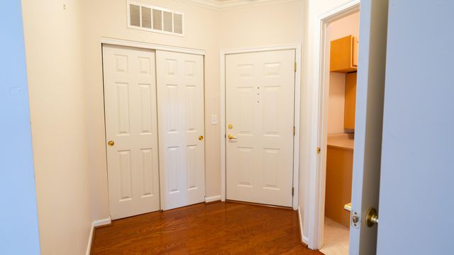 990 Mistflower Lane, Florence, KY 41042