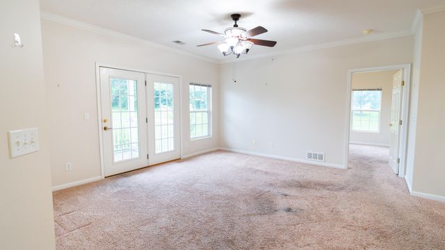 990 Mistflower Lane, Florence, KY 41042