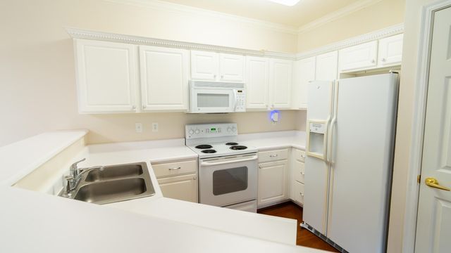 990 Mistflower Lane, Florence, KY 41042
