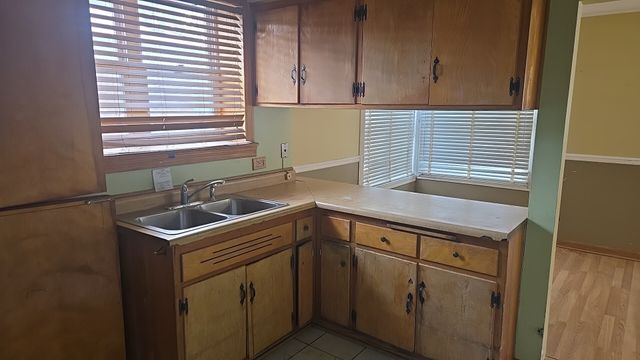 12811 S Elizabeth Street, Calumet Park, IL 60827