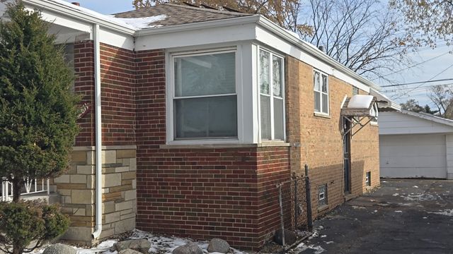 12811 S Elizabeth Street, Calumet Park, IL 60827