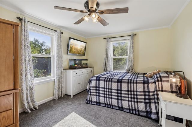 473 Mccully St, White Oak, PA 15131