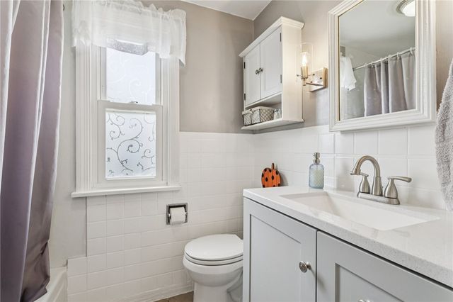 473 Mccully St, White Oak, PA 15131