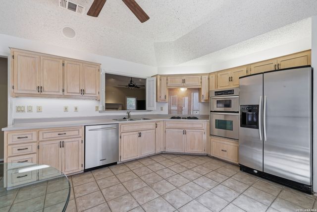 14831 RIVER VIS N, San Antonio, TX 78216